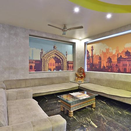 Oyo 23540 Hotel Suryakant Rajkot Luaran gambar