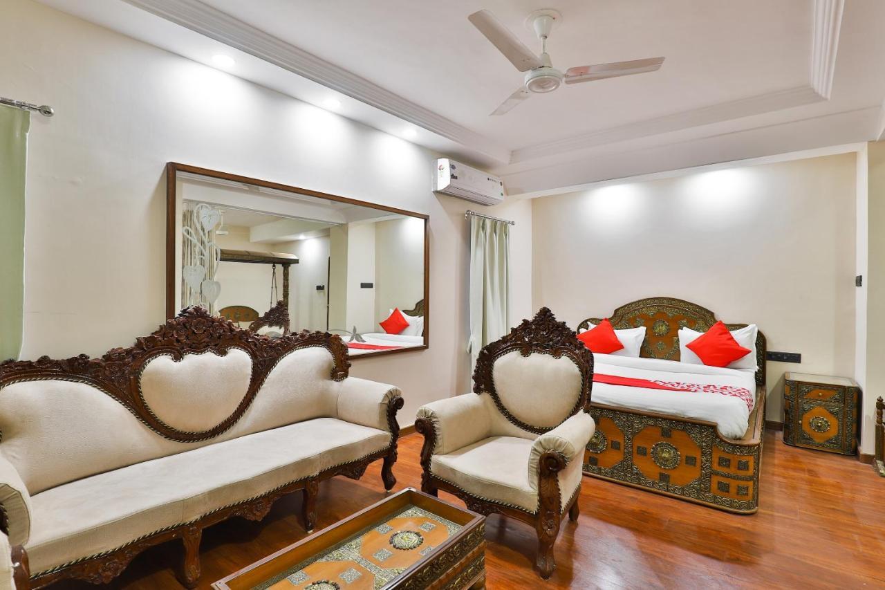 Oyo 23540 Hotel Suryakant Rajkot Luaran gambar