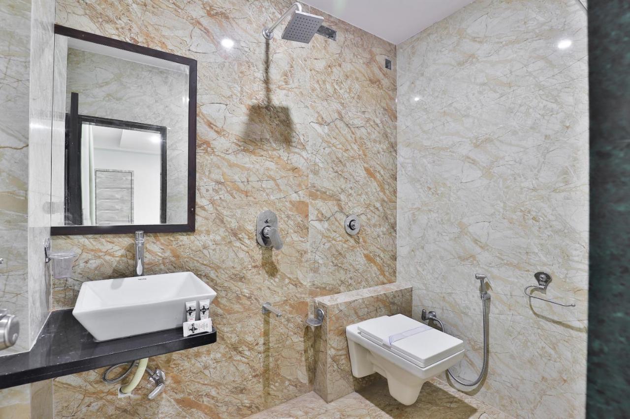 Oyo 23540 Hotel Suryakant Rajkot Luaran gambar