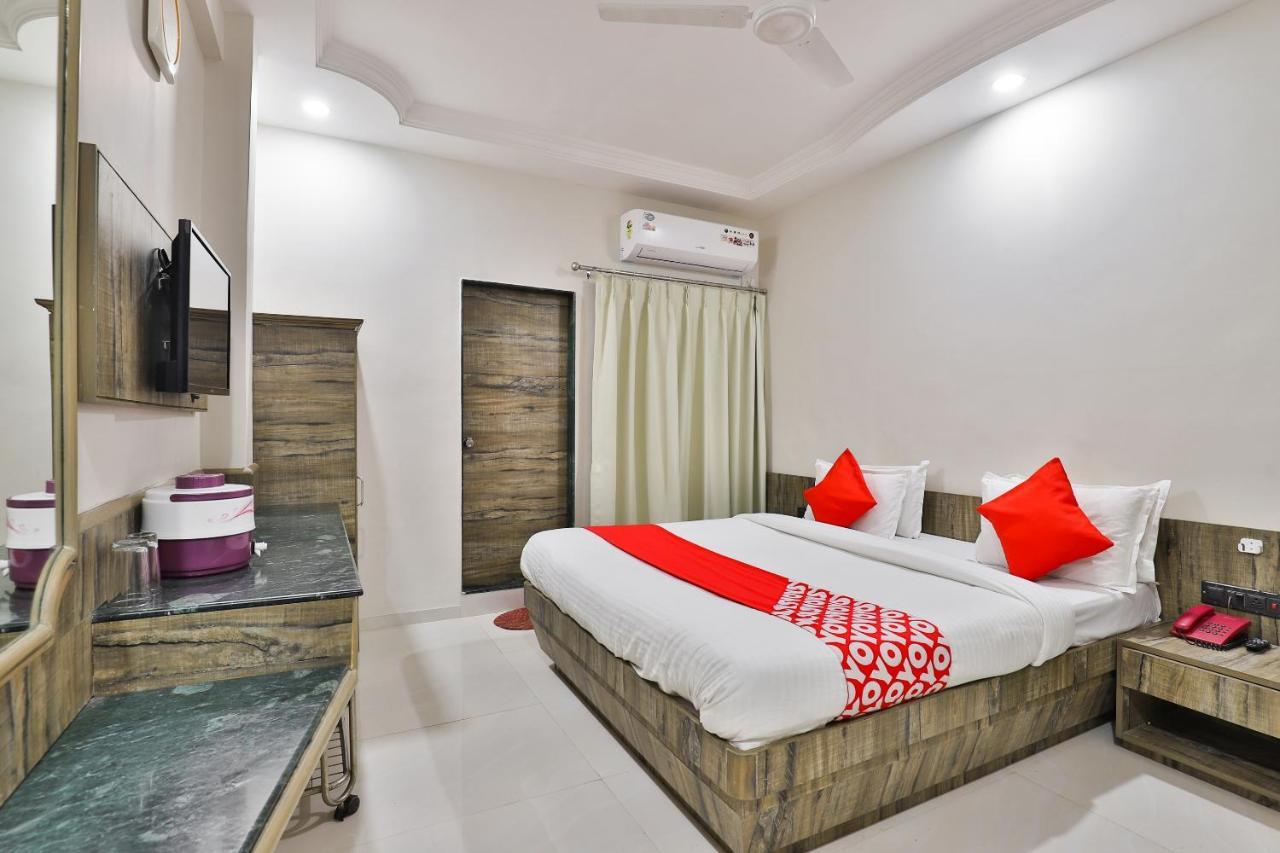 Oyo 23540 Hotel Suryakant Rajkot Luaran gambar