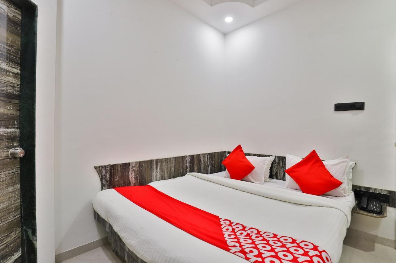 Oyo 23540 Hotel Suryakant Rajkot Luaran gambar
