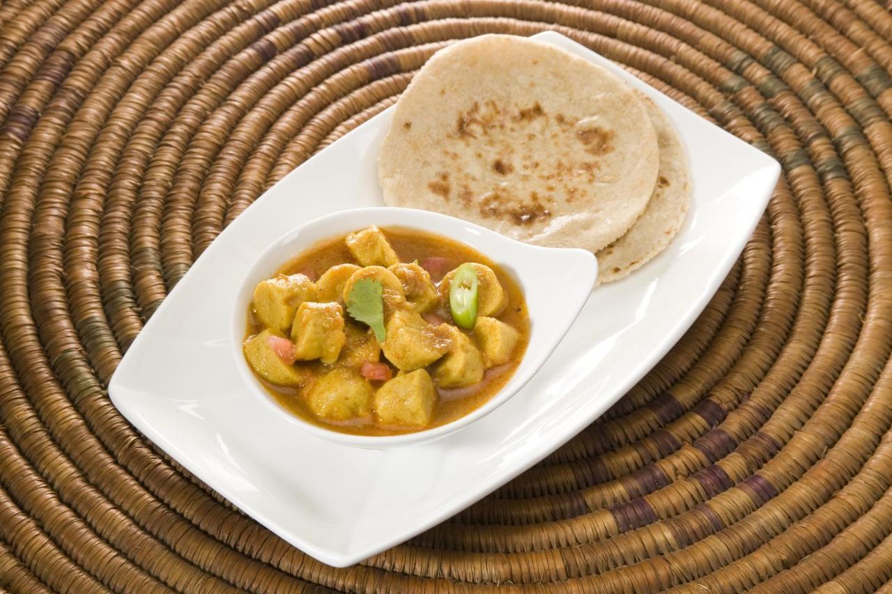 Oyo 23540 Hotel Suryakant Rajkot Luaran gambar